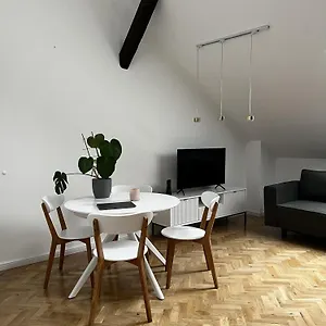 https://high-standard-room-in-jewish-district-double-bed.krakowhotelspoland.com