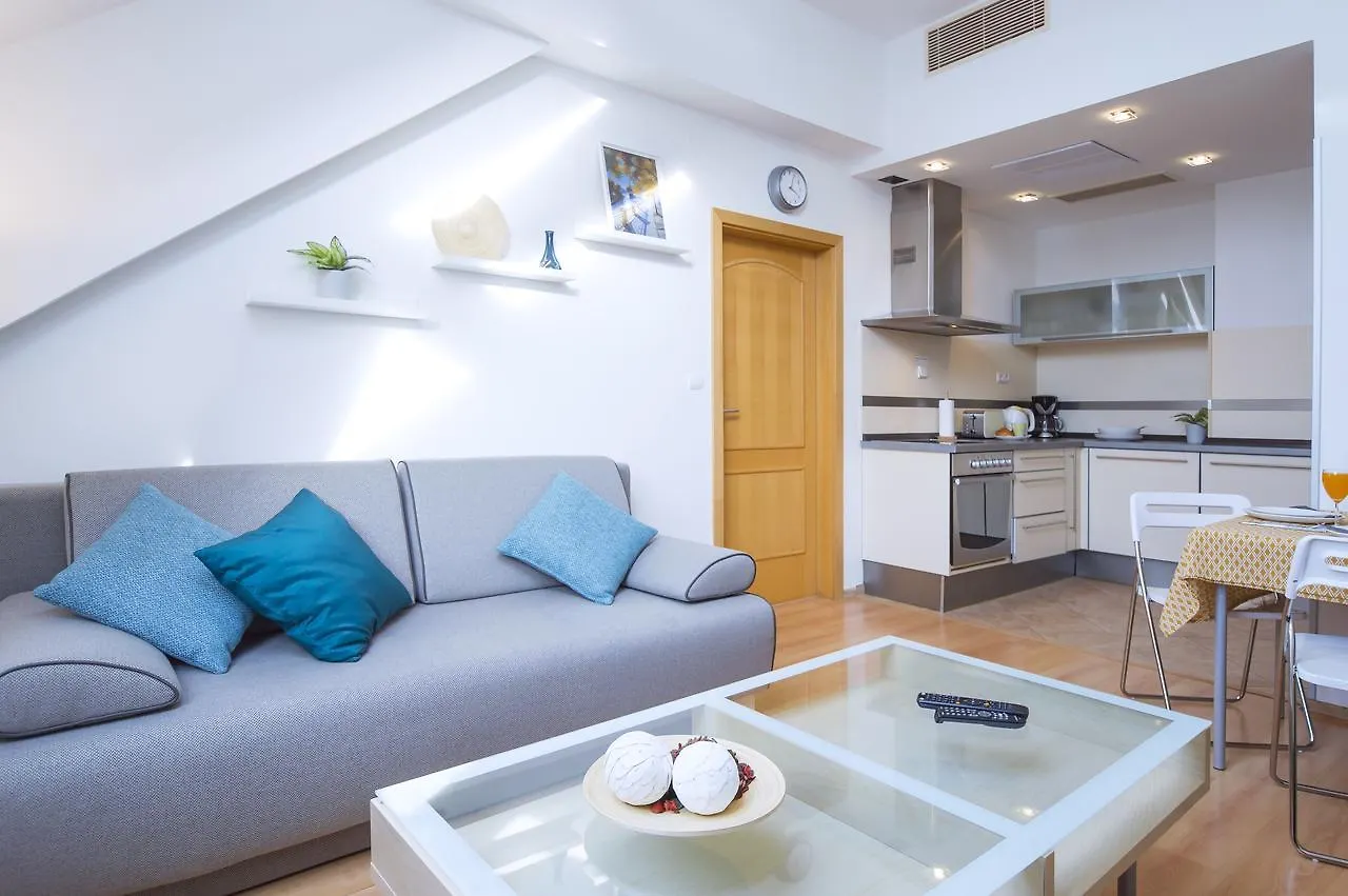 Modern Apartments Opatovicka Prague